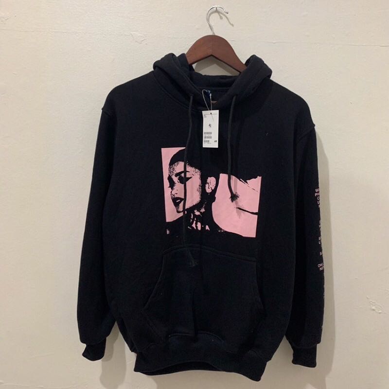 Ariana grande black hoodie 2025 h&m