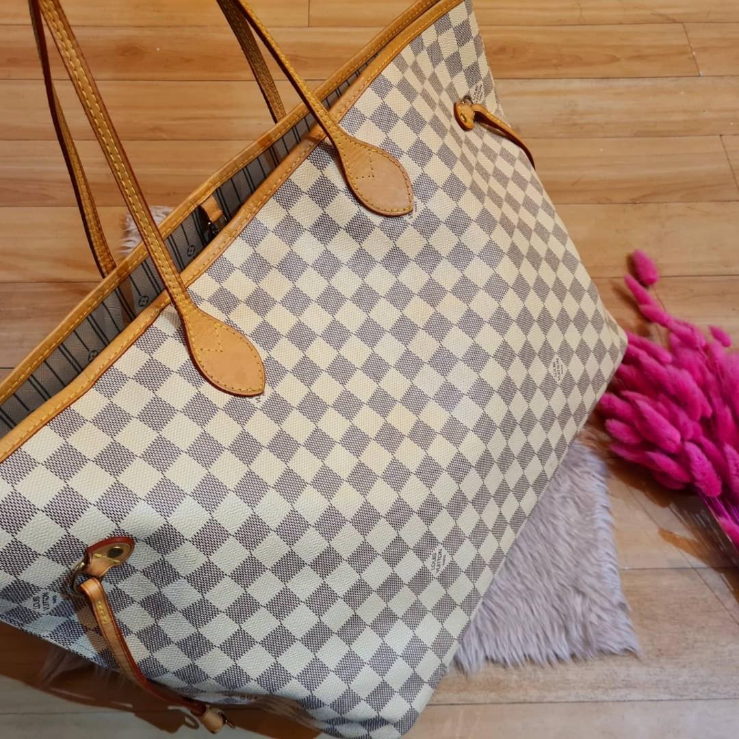 Used LV Neverfull MM Damier Azur Leather Tote, Luxury, Bags & Wallets on  Carousell
