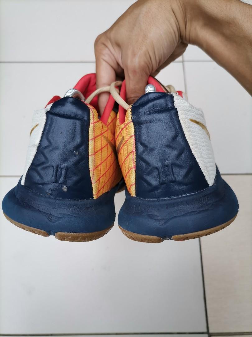 Nike kyrie cheap toy story