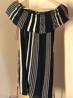 (Category: ) located in . Submitted by _hareemclothing_ (Listing ID 1101692031, Image 1). Description: .