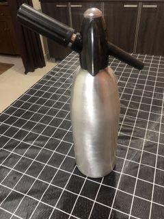 Portable 1Lt Soda Maker
