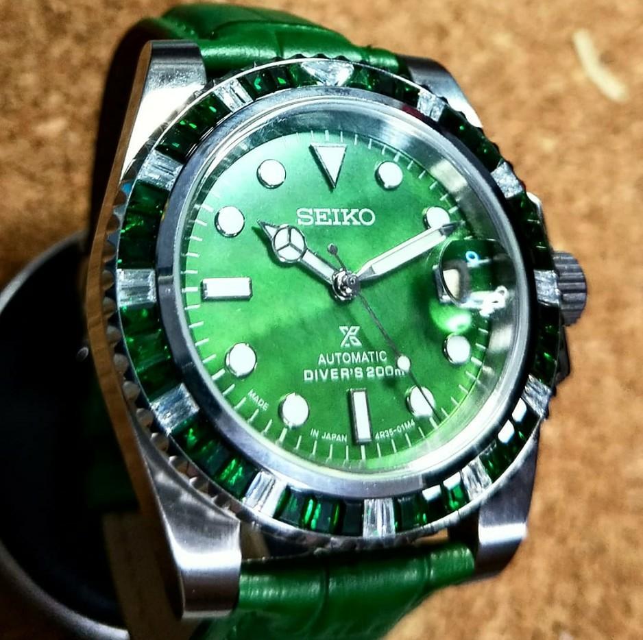 Seiko on sale green bezel