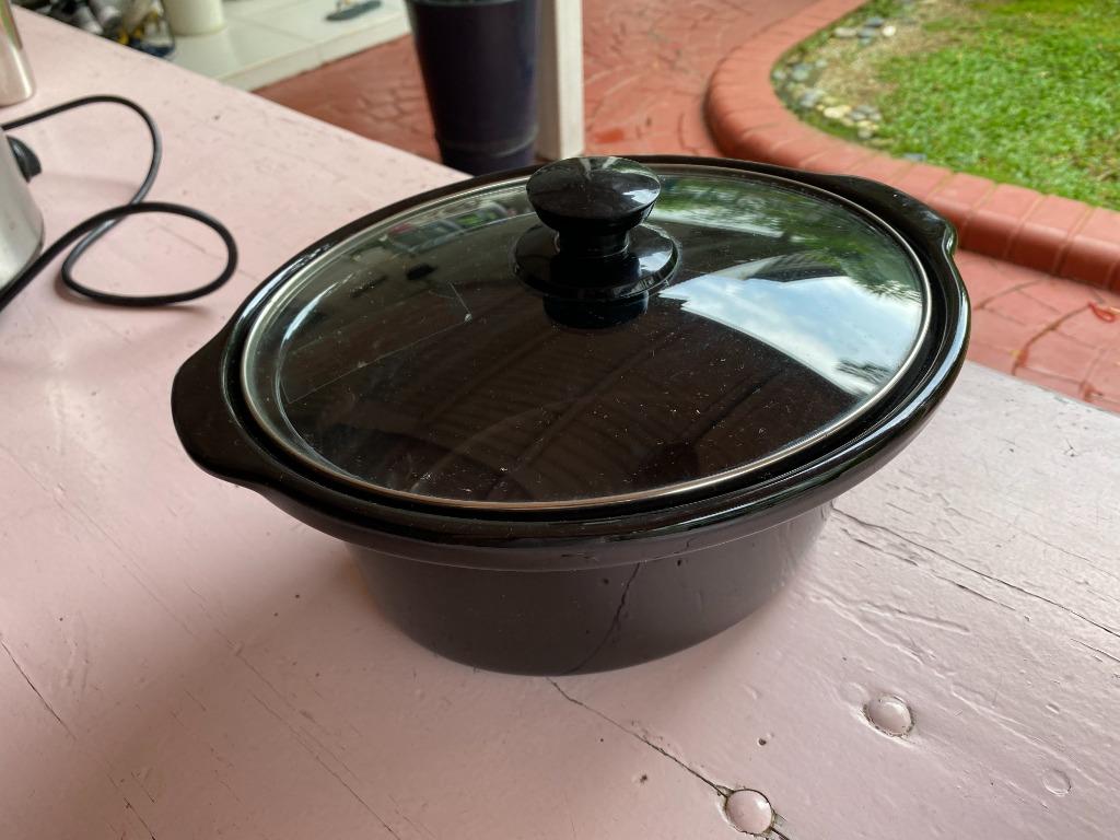 Tesco Slow Cooker Model SC356, TV & Home Appliances, Kitchen Appliances