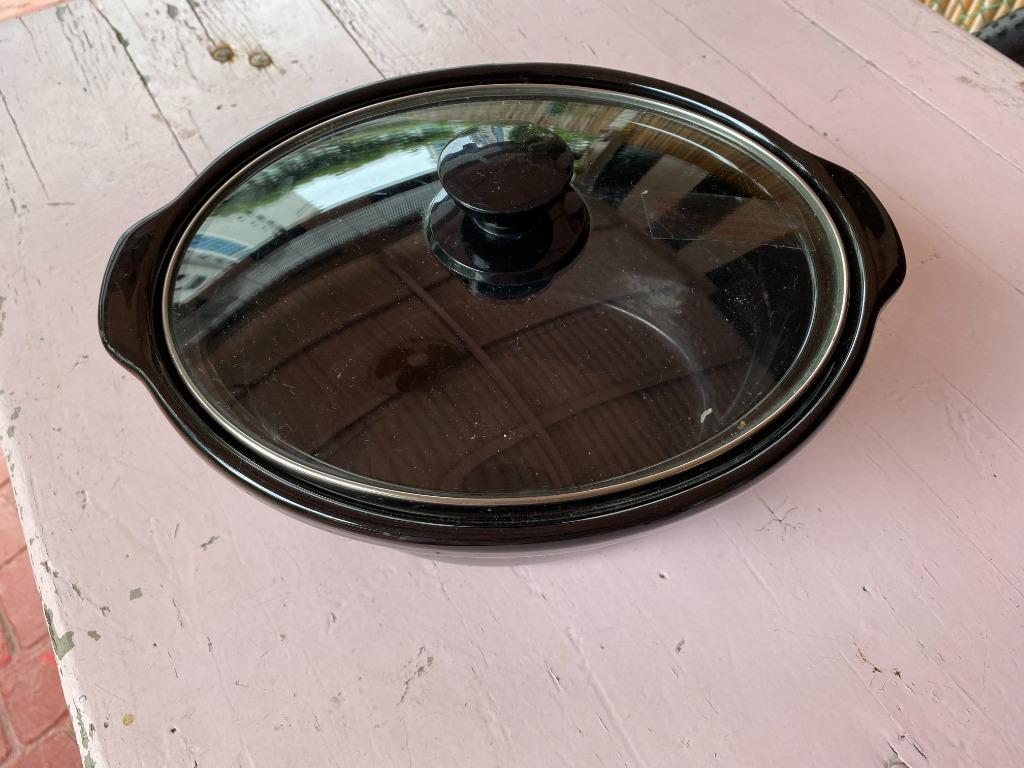 Tesco Slow Cooker Model SC356, TV & Home Appliances, Kitchen Appliances