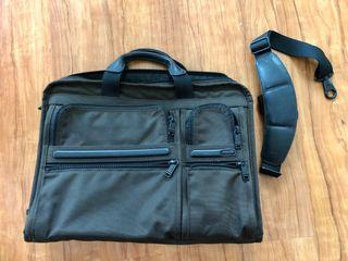 Tumi 26114B4 Original