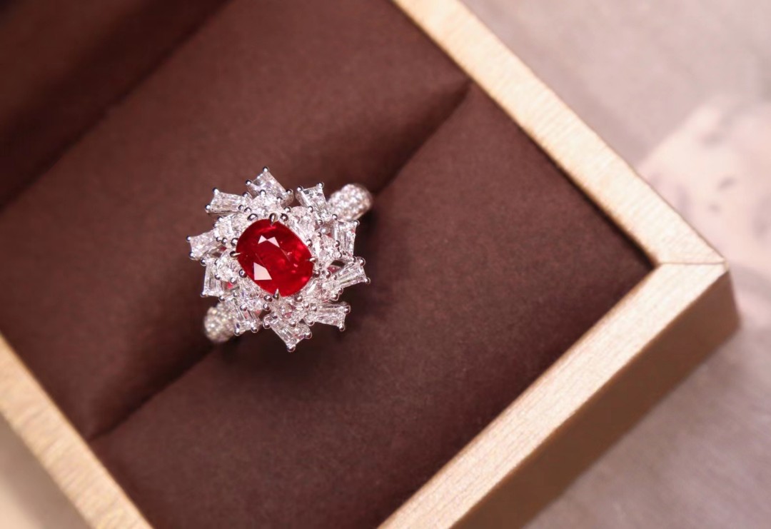 Unheated pigeon blood ruby diamonds ring Women s Fashion Jewelry