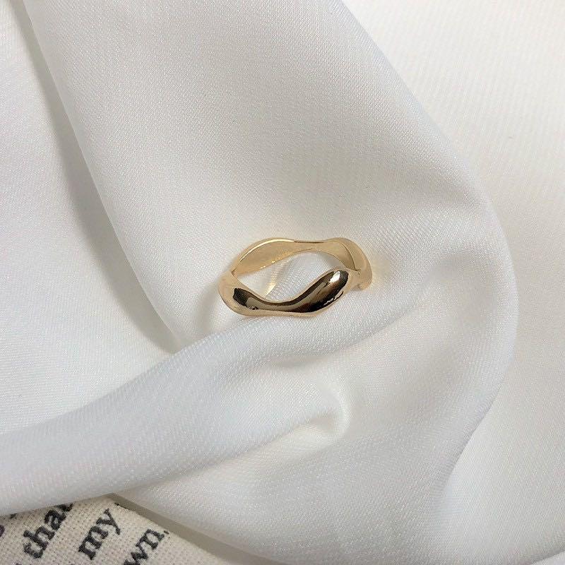Good Vibration Ring, Women's Fashion, Jewelry & Organisers, Rings on  Carousell
