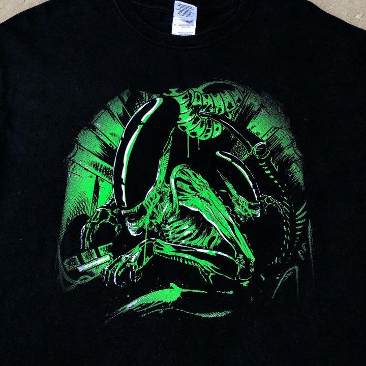 ALIENS vs PREDATOR 2 00s~映画 Tシャツ Y2K