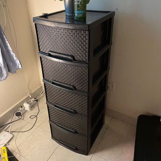 (Category: ) located in . Submitted by alyaniso (Listing ID 1098118771, Image 1). Description: .