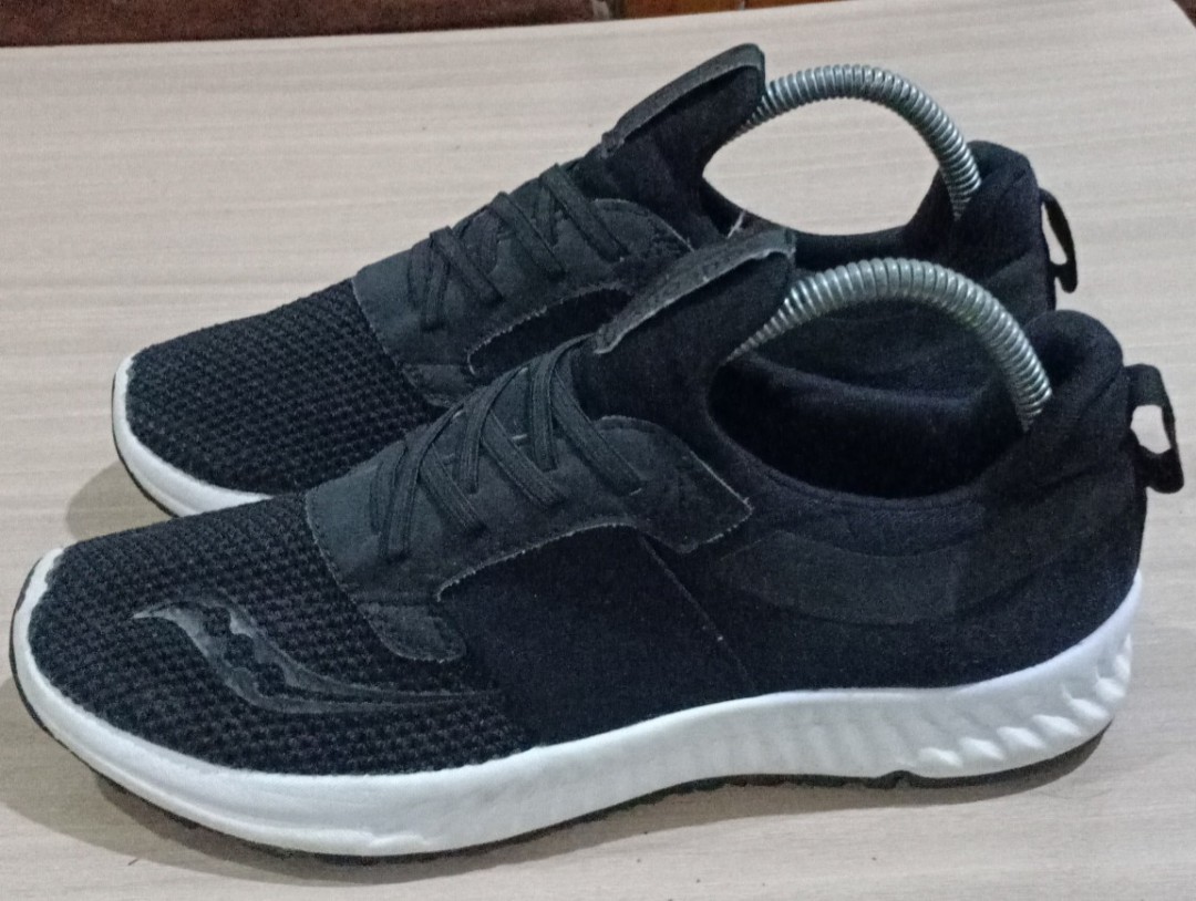 Saucony stretch cheap and go