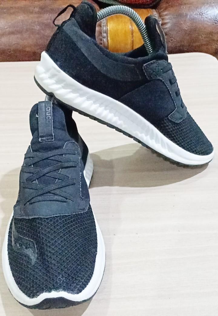Saucony stretch and sales go breeze review