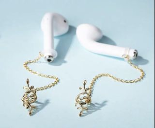 AirPods 耳機防掉鏈 / 鏤空銀杏樹葉耳夾🌹玫瑰金色64215241625090110