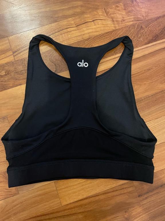 Alo Glance Crop Top Black in Size XS Women s Fashion Activewear on Carousell