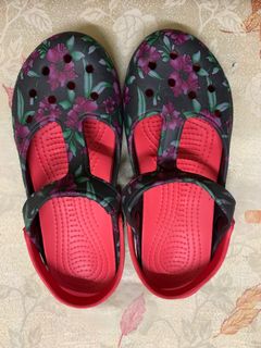 (Category: ) located in . Submitted by prelovedbyshimm (Listing ID 1098169063, Image 1). Description: .
