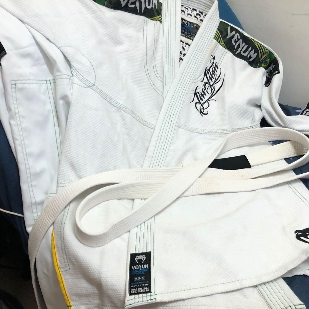 BJJ Gi 巴西柔術袍道袍Venum A2.5, 男裝, 外套及戶外衣服- Carousell