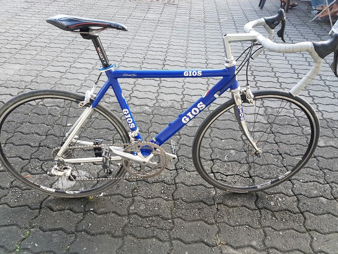 Classic italian alloy Gios 650c rb Sports Equipment Bicycles