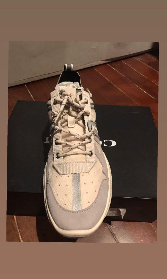 citysole stretch runner