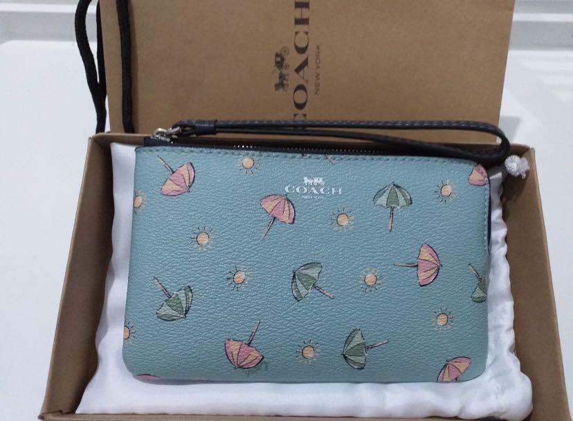 Coach gallery pouch with umbrella best sale motif