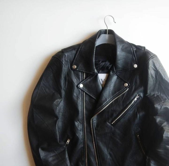 dress volume leather jacket