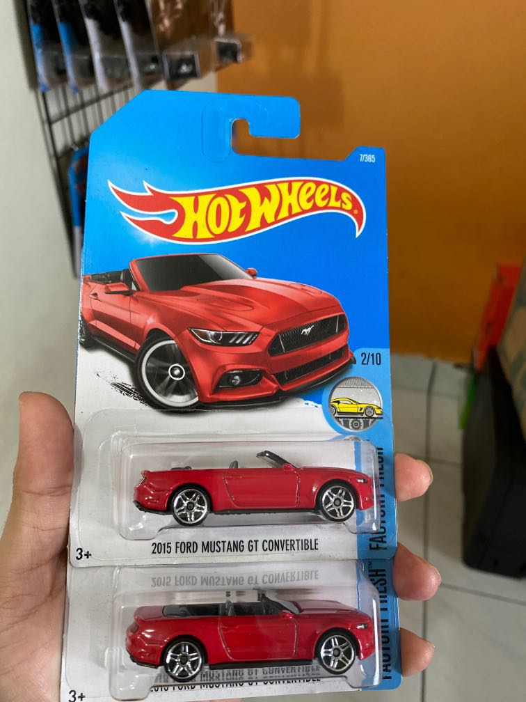 Hot wheels 2015 ford mustang gt convertible new arrivals