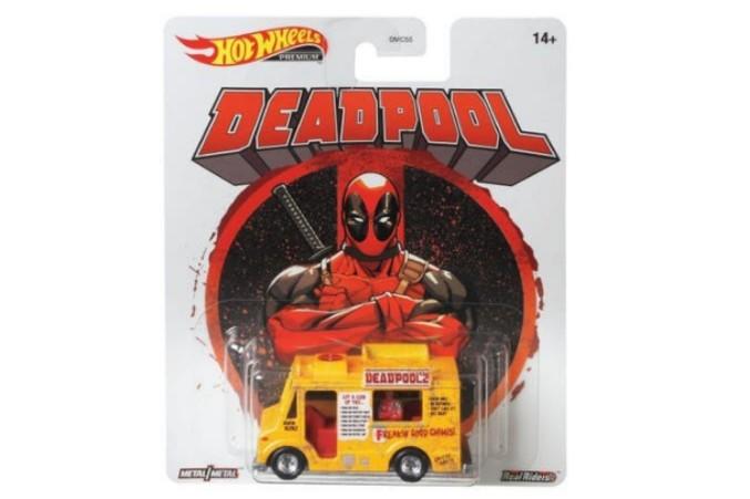 Hotwheels 2020 Retro Entertainment Knight Deadpool Chimichanga