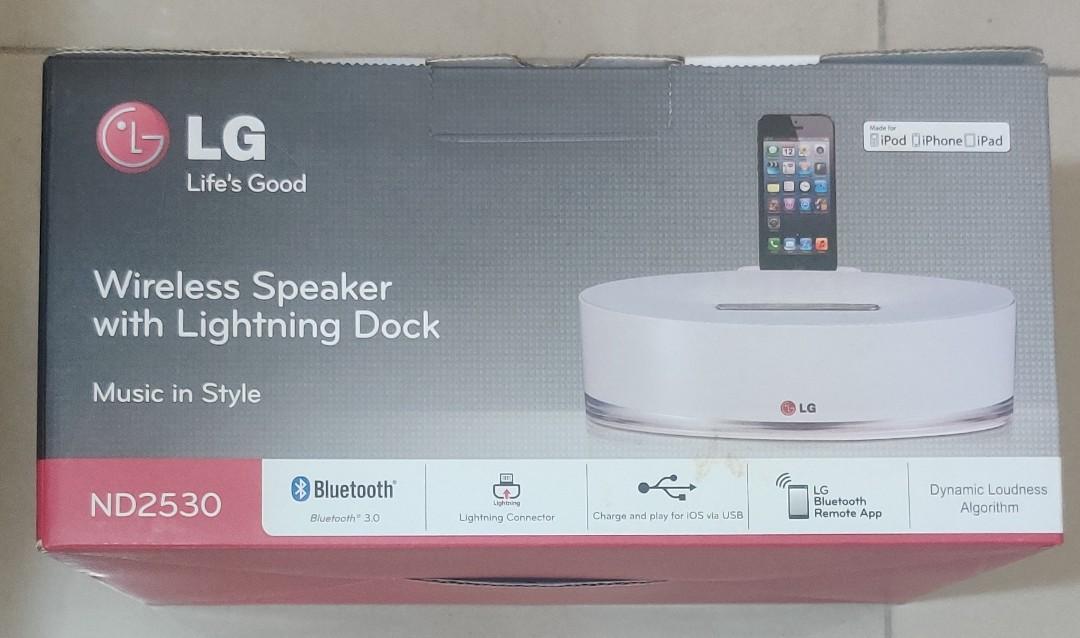 LG Wireless Speaker with Lightning Dock
