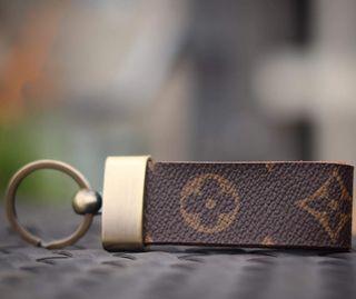Louis Vuitton keychain keyrings key holder