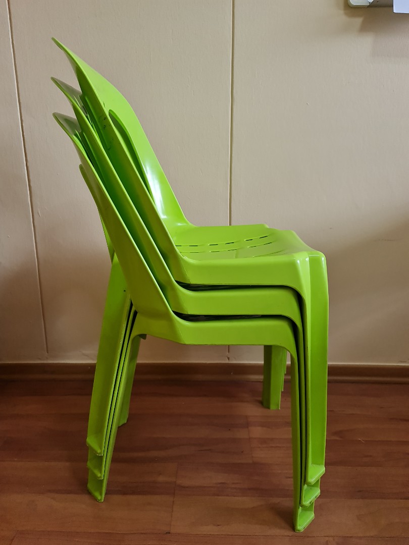 price of plastic chair