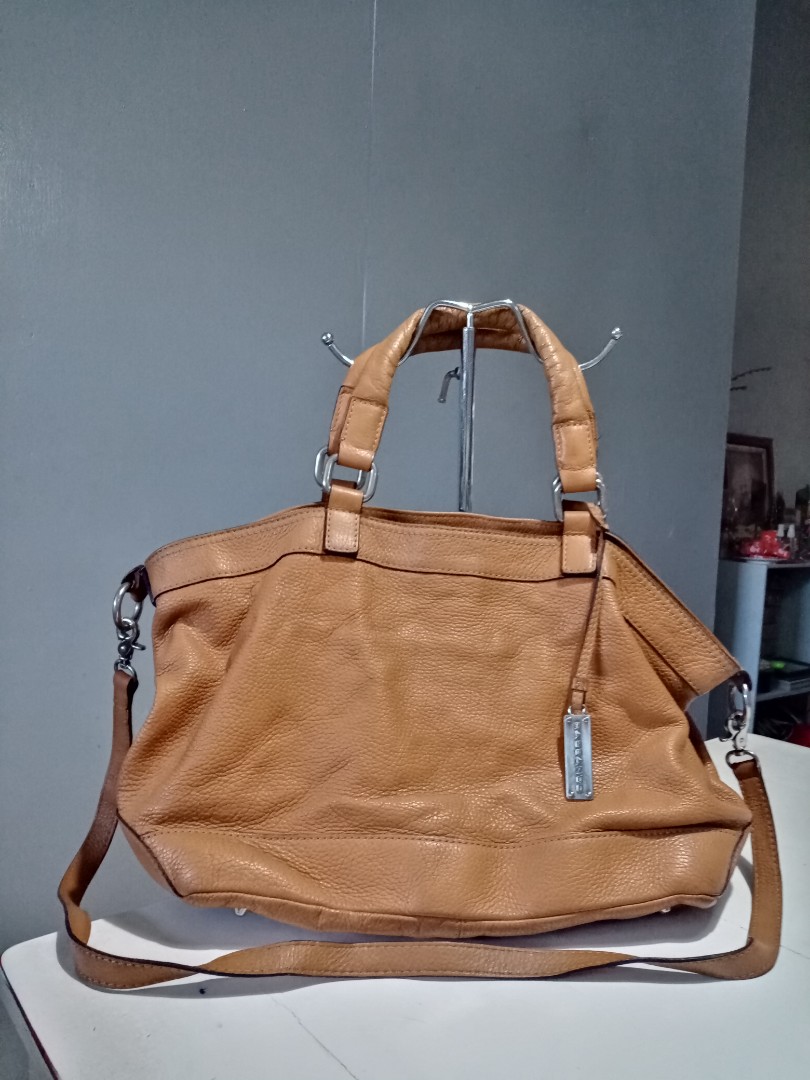 Rabeanco Sling Bag, Women's Fashion, Bags & Wallets, Crossbody Bags on Carousell