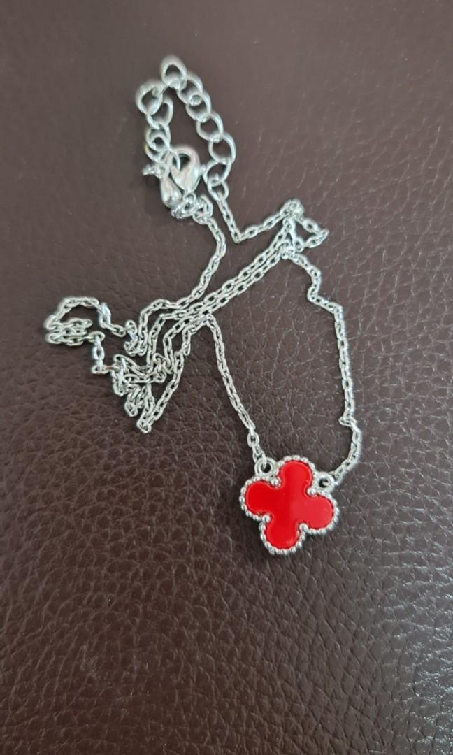 Red clover clearance necklace