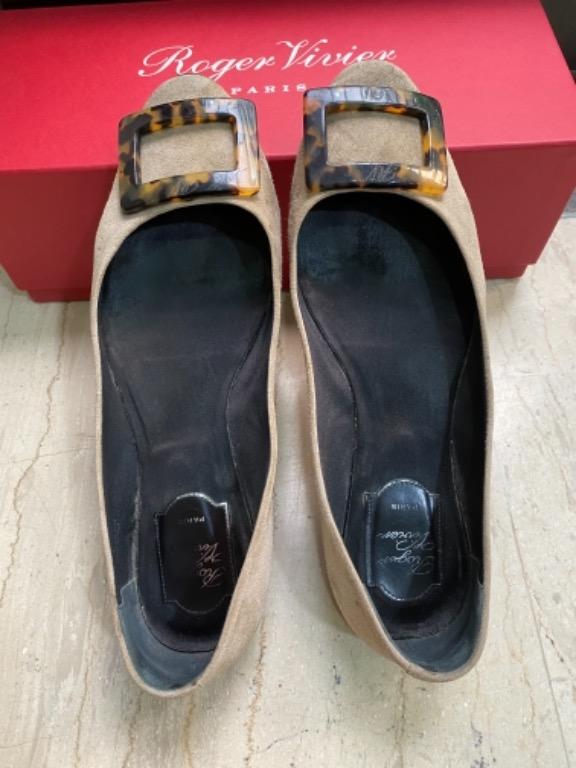 Roger vivier deals gommette flats