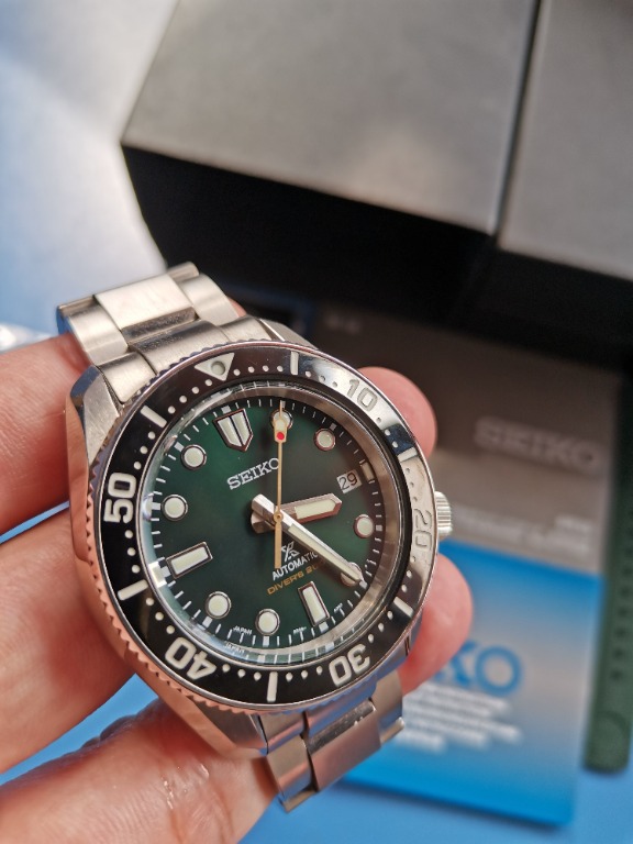 Seiko mm200 green best sale