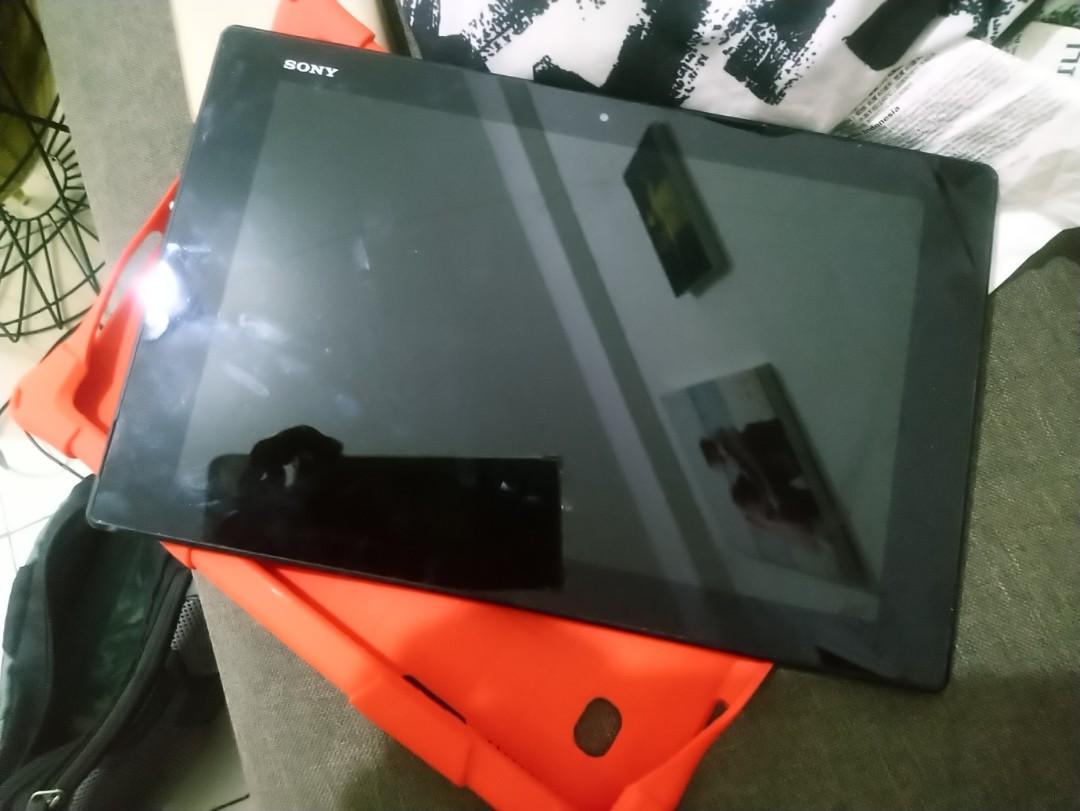 Sony Z2 Tablet (Screen Faulty), Mobile Phones & Gadgets, Mobile Phones