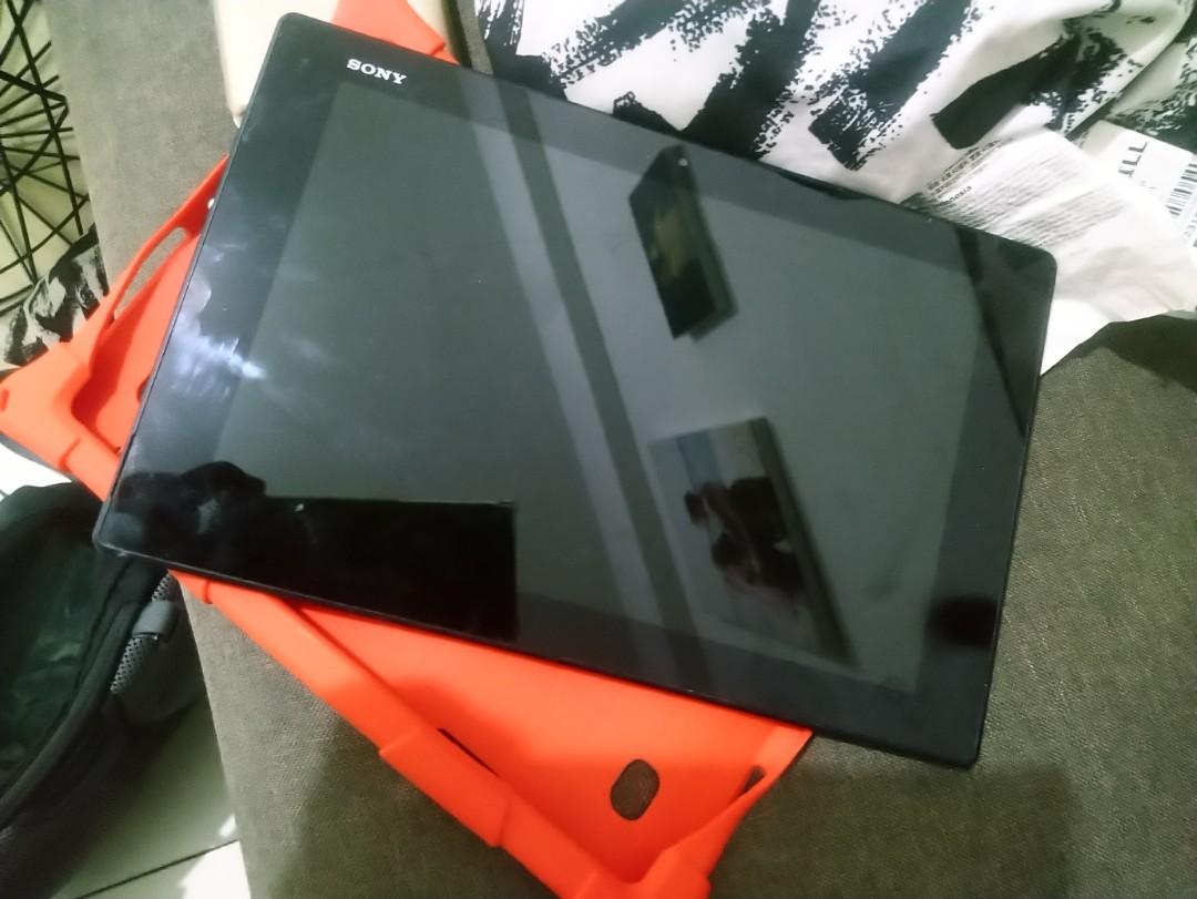 Sony Z2 Tablet (Screen Faulty), Mobile Phones & Gadgets, Mobile Phones