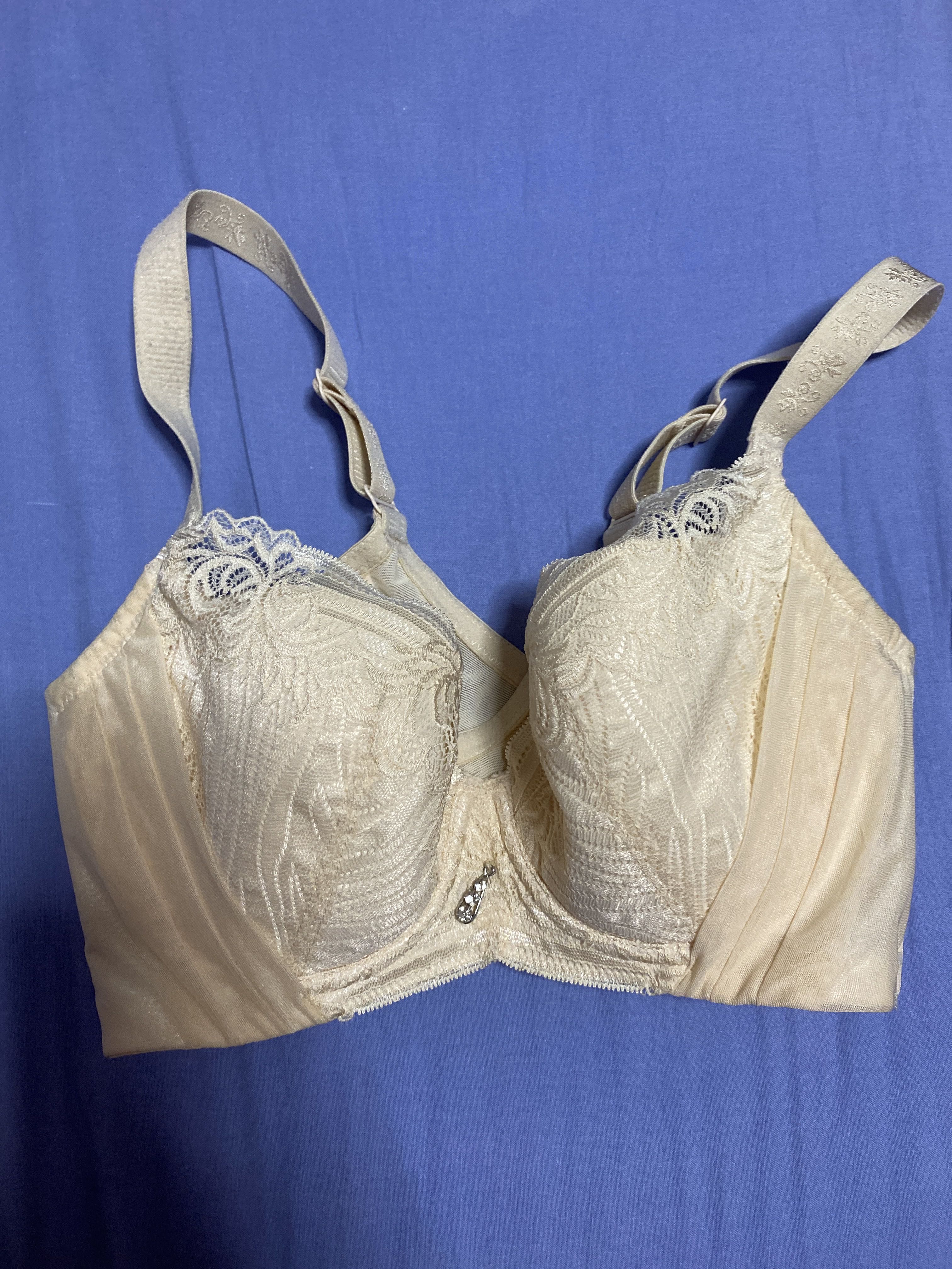 Sorella bra C75, Women's Fashion, New Undergarments & Loungewear on