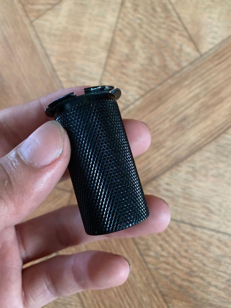 Specialized compression plug for carbon forks steerer tube lightweight