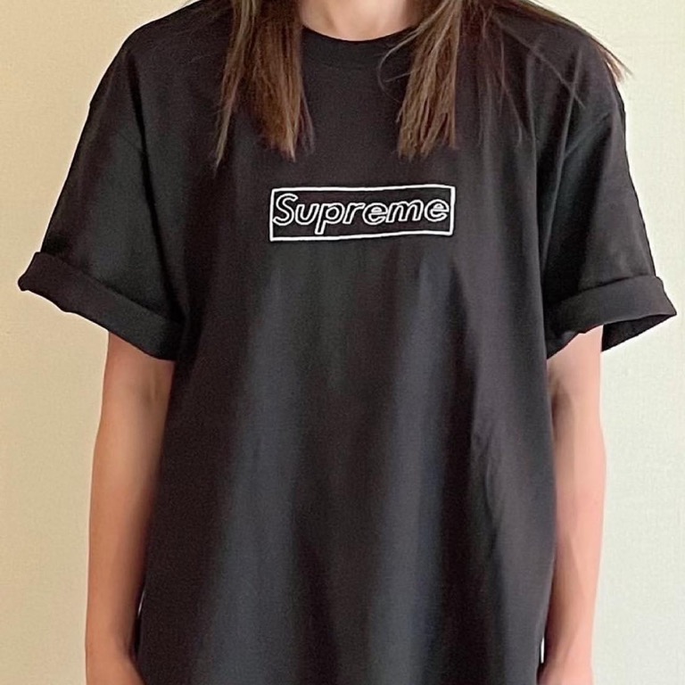 Supreme x KAWS Chalk X X Logo Tee, 男裝, 上身及套裝, T-shirt、恤衫 