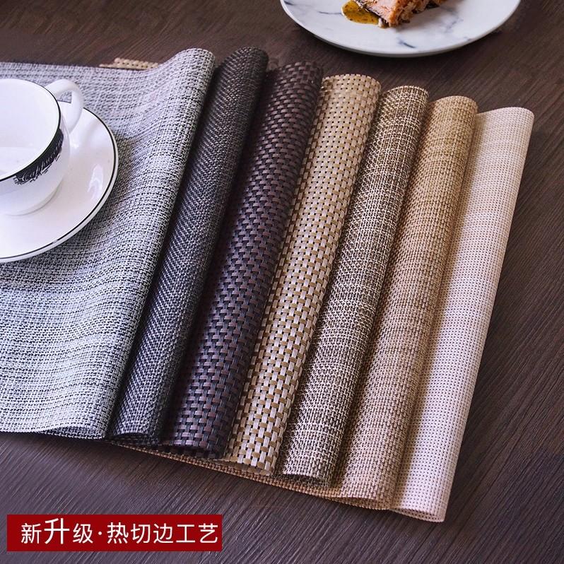 Table map (Category: Table Linen & Textiles) located in Singapore. Submitted by sueberria (Listing ID 1098009534, Image 2). Description: 黑咖啡色 深黑咖啡色.