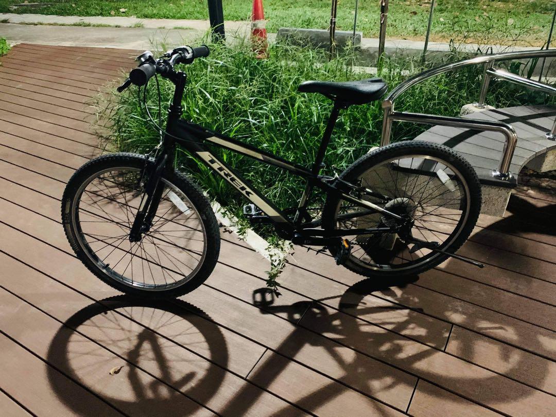 Trek MT200 Boys bike 24