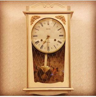 Vintage White Pendulum Wall Clock