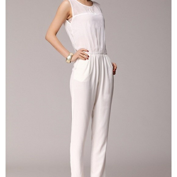 amplitude Flat Planet zara white jumpsuit, Women's Fashion, Dresses & Sets, Jumpsuits on Carousell