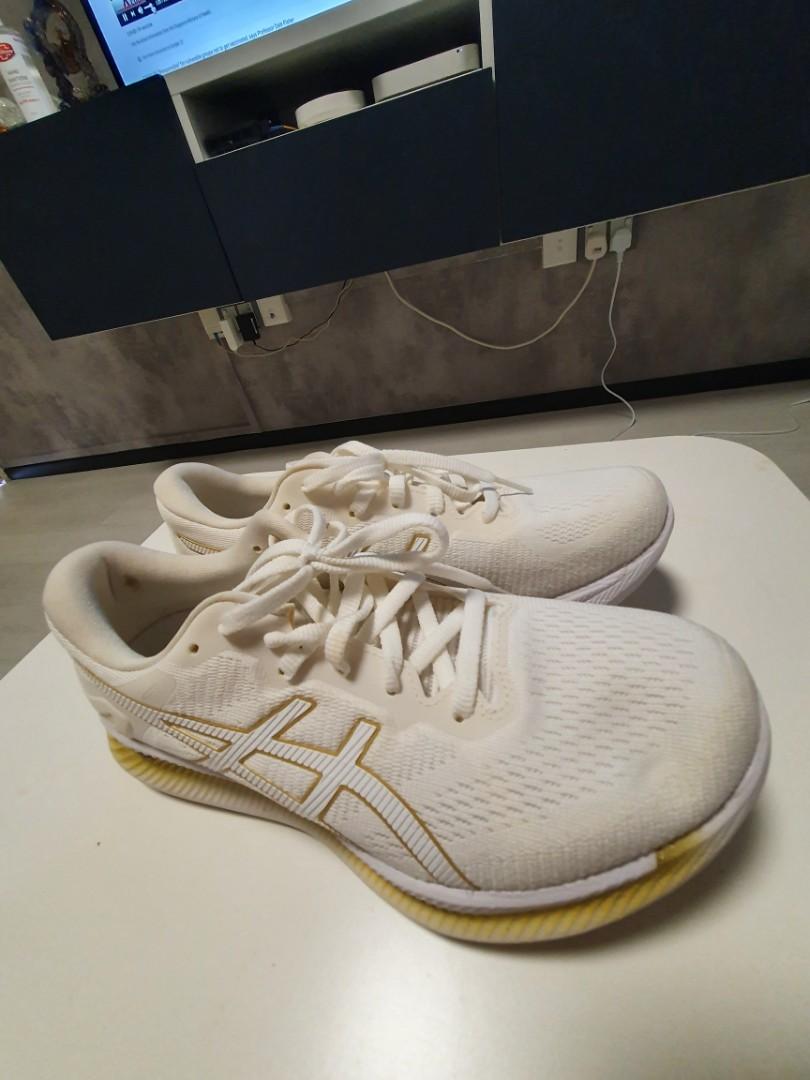 Gold runners shoes hot sale