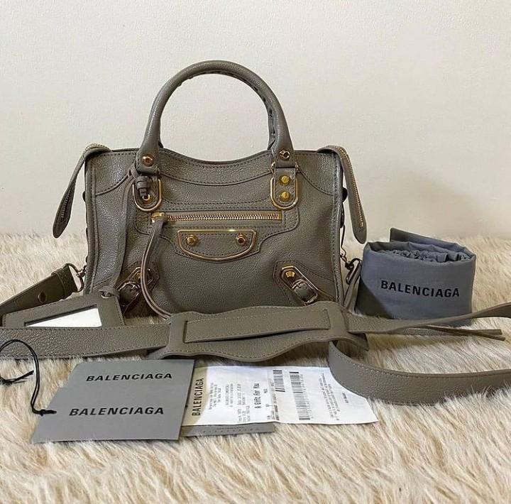 BALENCIAGA Chevre Gold Metallic Edge Hardware City Gris Acier 937908 |  FASHIONPHILE