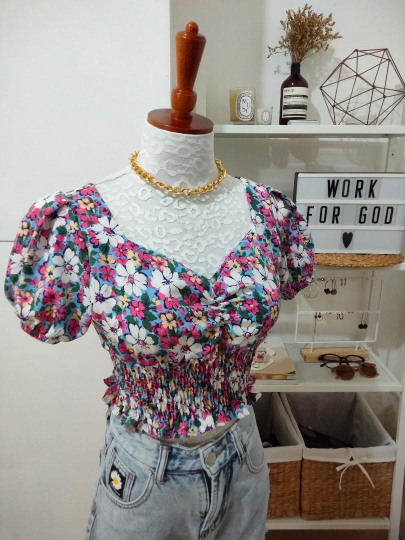 SALE! BKK Dee Floral Puff Sleeves Sexy Cute Girly Smocked Crop Top Blouse,  Women's Fashion, Tops, Blouses on Carousell