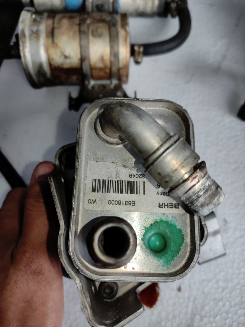 Bmw e90 e92 n46 Engine oil cooler oil filter housing, Auto Accessories