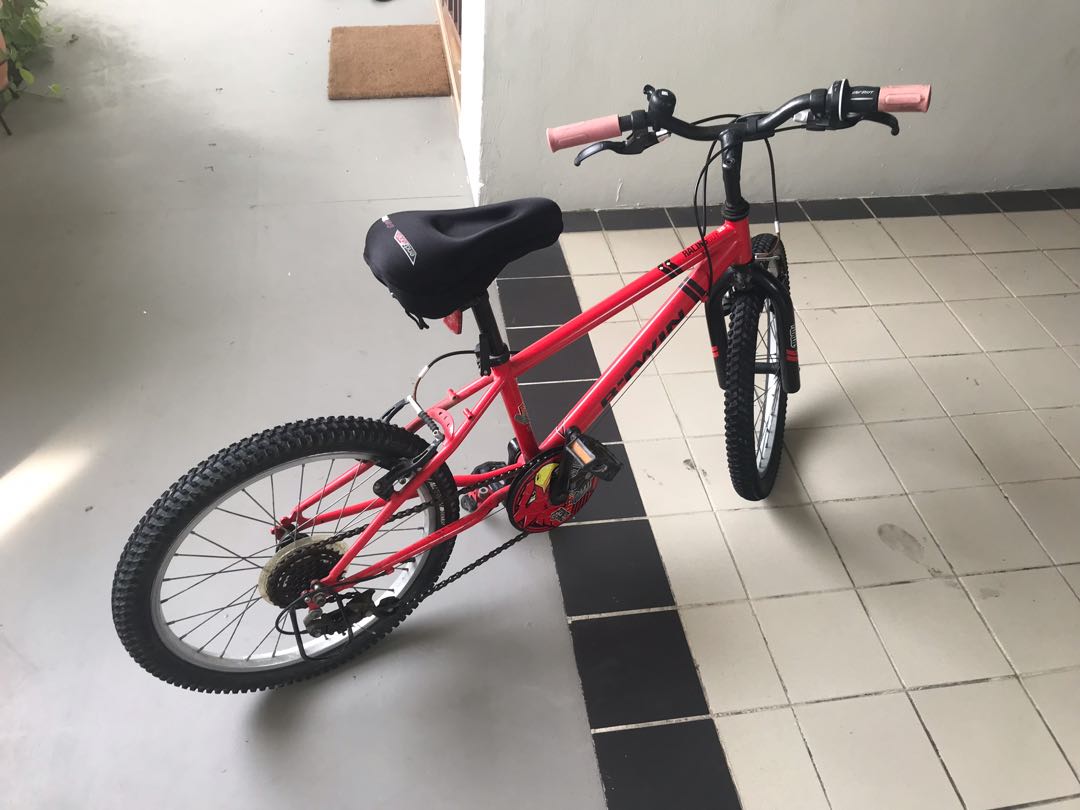 B'TWIN RACING BOY 320 KIDS MOUNTAIN BIKE - RED, Sports Equipment, Bicycles & Parts, Bicycles on