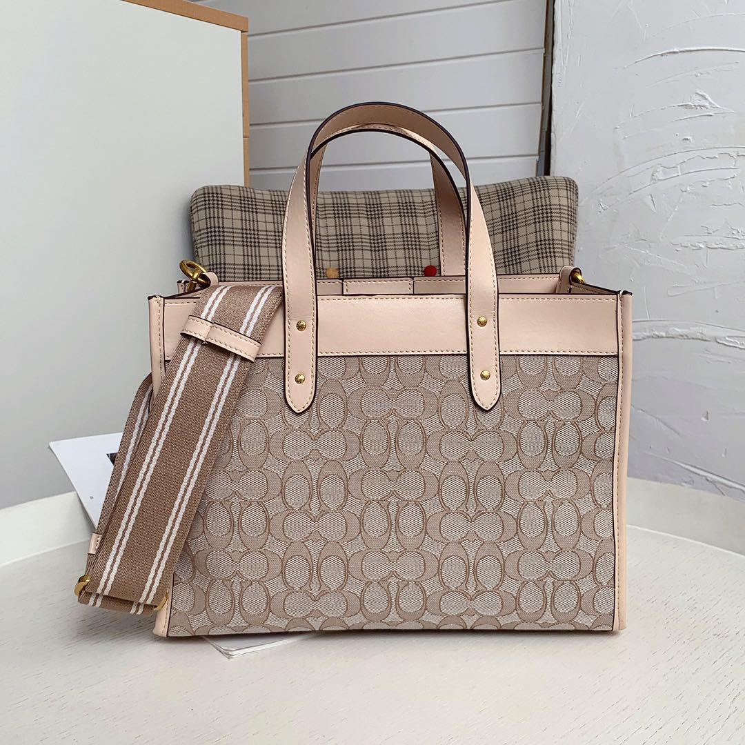 Coach Field Tote 30 in Signature Jacquard, Women's Fashion, Bags & Wallets,  Clutches on Carousell