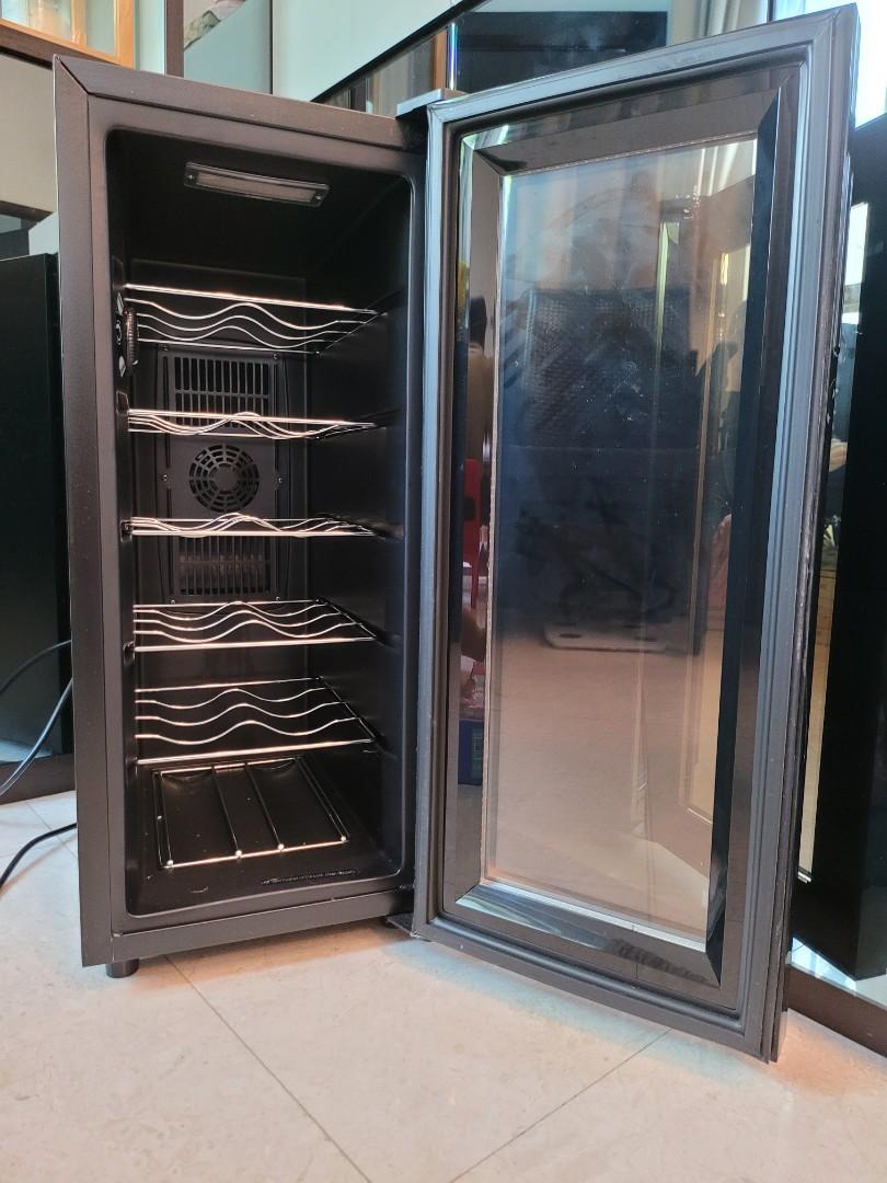 Farfalla wine chiller (12 bottles), TV & Home Appliances, Kitchen