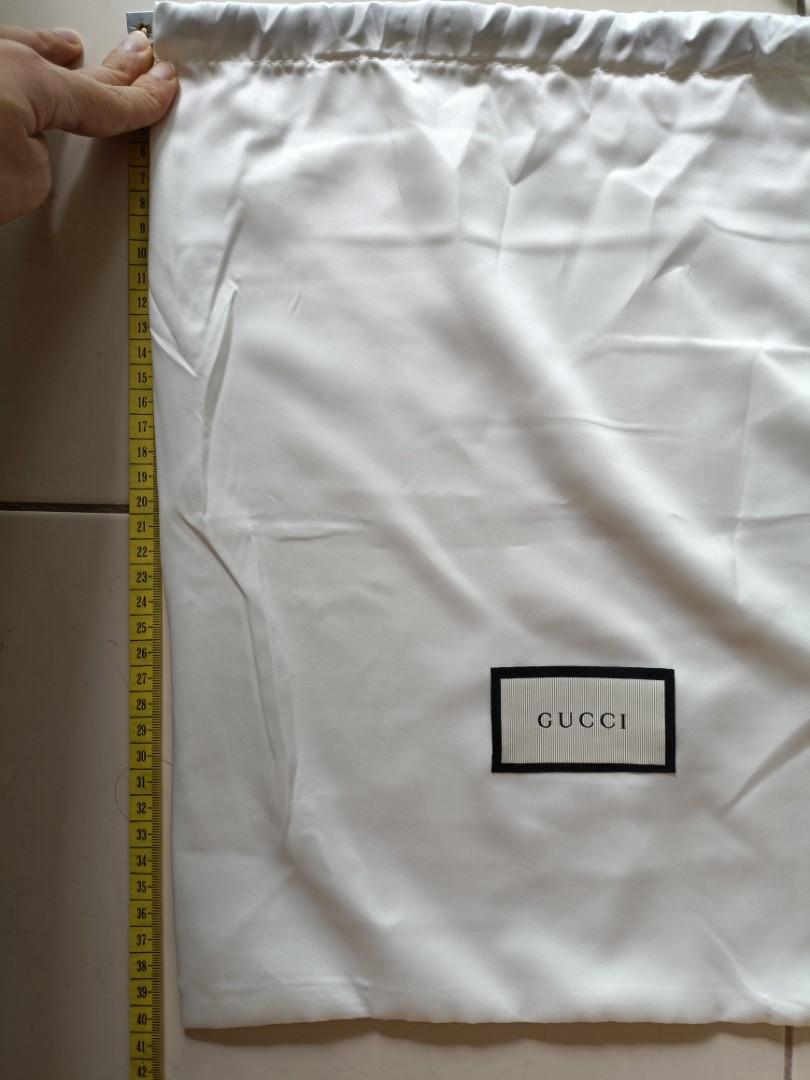 White gucci outlet dust bag