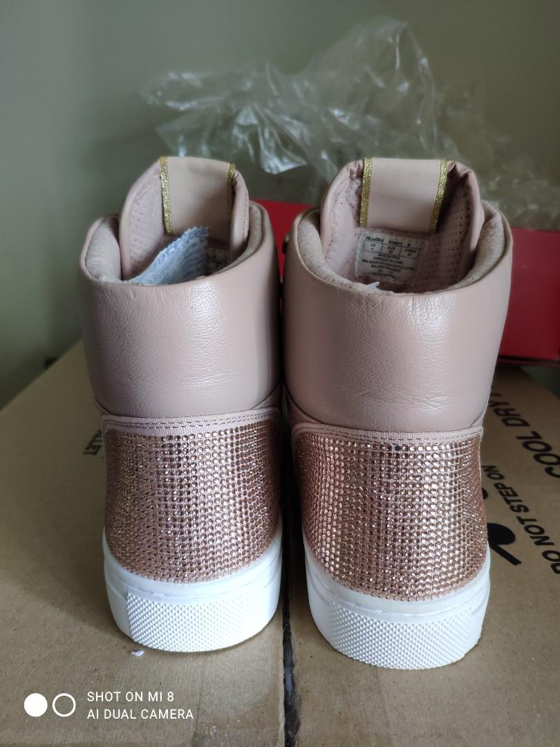 guess pink sneakers